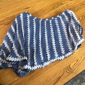 Assymetrical off-the-shoulder top